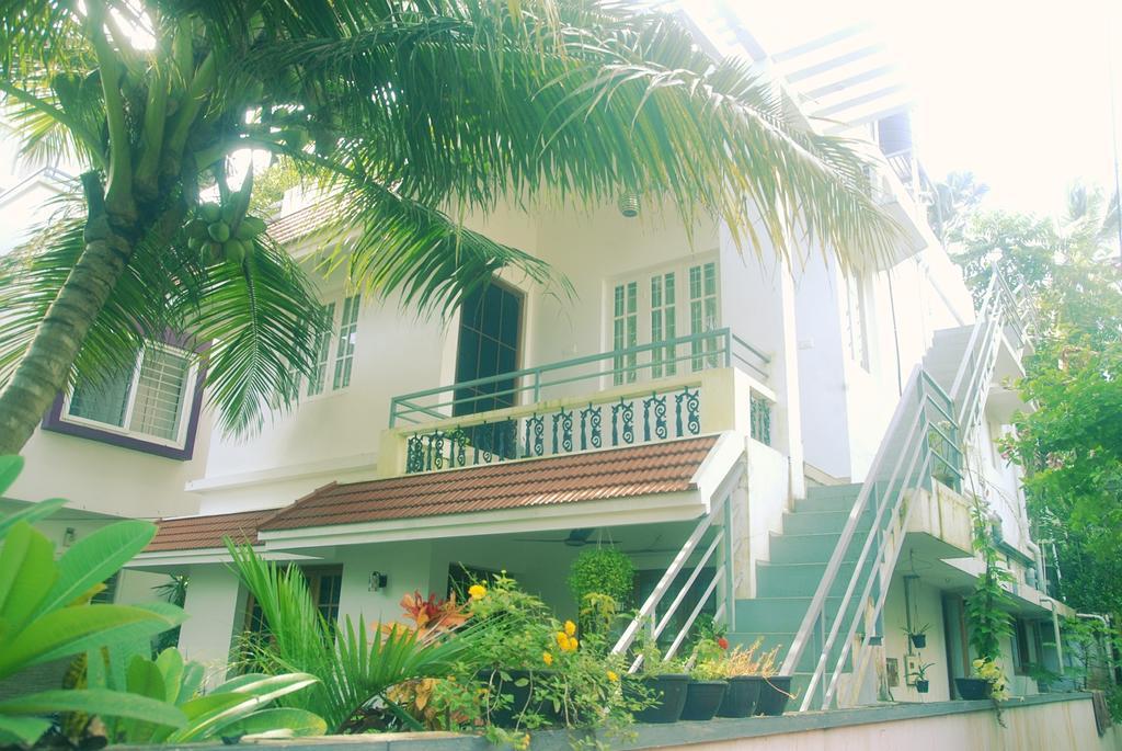 Villa Mariana Kochi Exterior foto